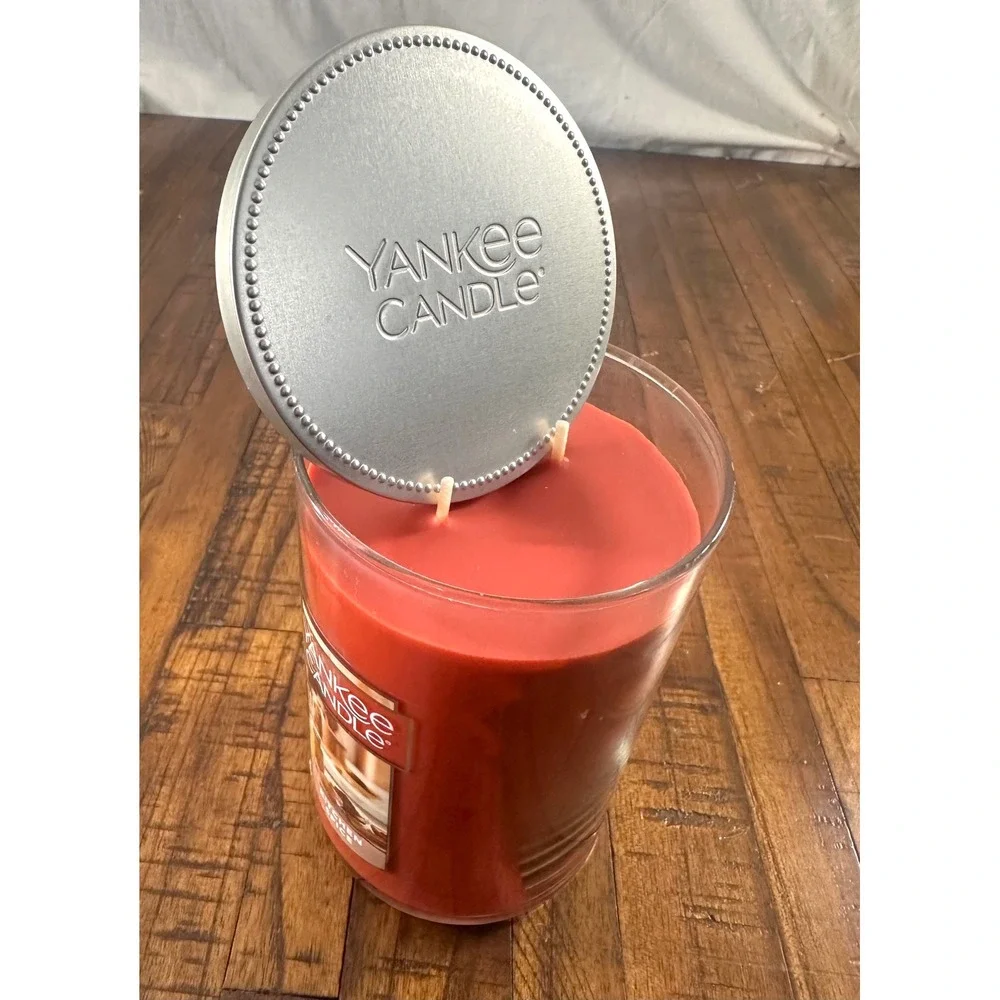 Yankee Candle 22 Oz Kitchen Spice‎ Scented 2-Wick Tumbler Jar 110 hr Burn time